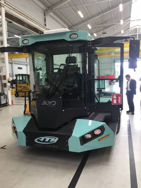 Louer un tracteur de parc électrique à Lyon Corbas