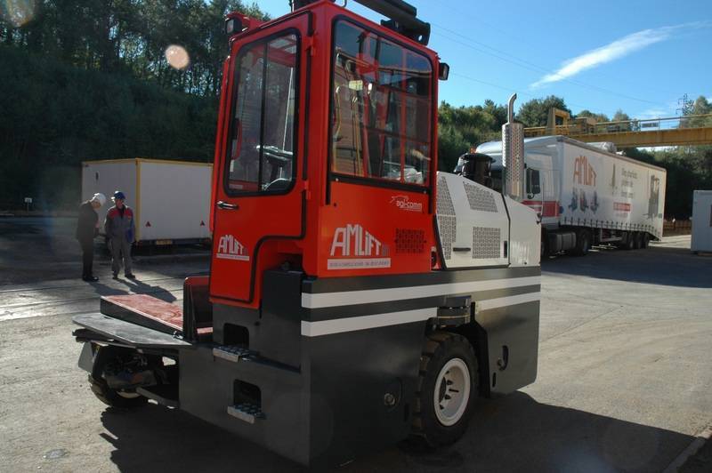 Location chariot élévateur longue durée, matériels de manutention à quelques kilomètres seulement de Lyon, en plein cœur de la région Rhône-Alpes